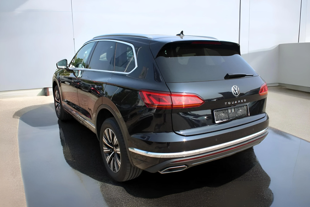 Volkswagen Touareg 3.0 V6 TDI Elegance (2)