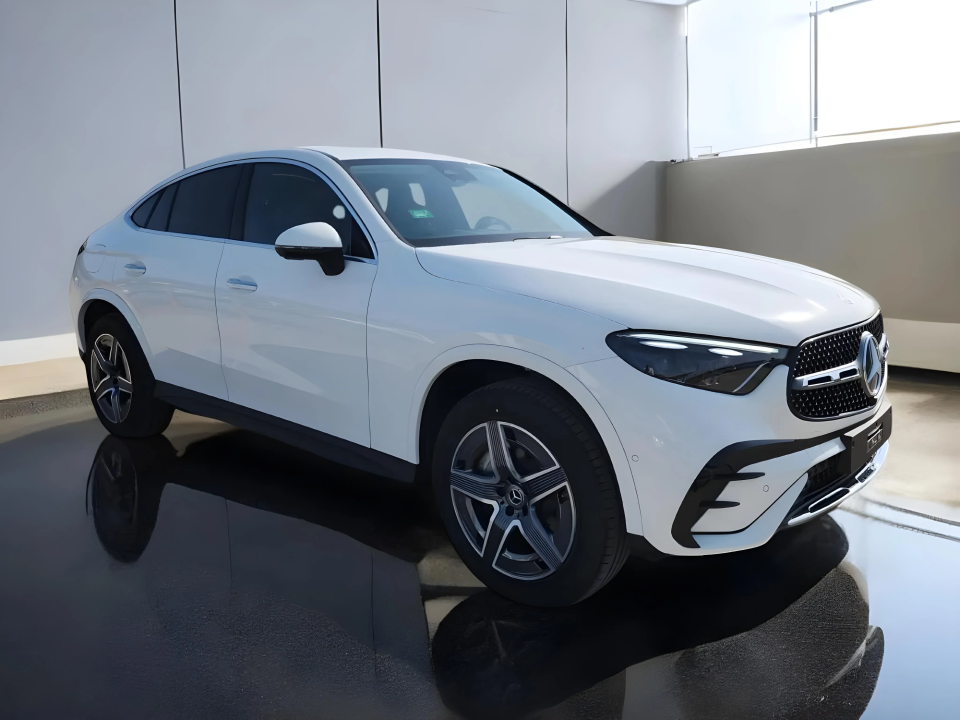 Mercedes-Benz GLC Coupe 300e 4MATIC AMG Line (1)