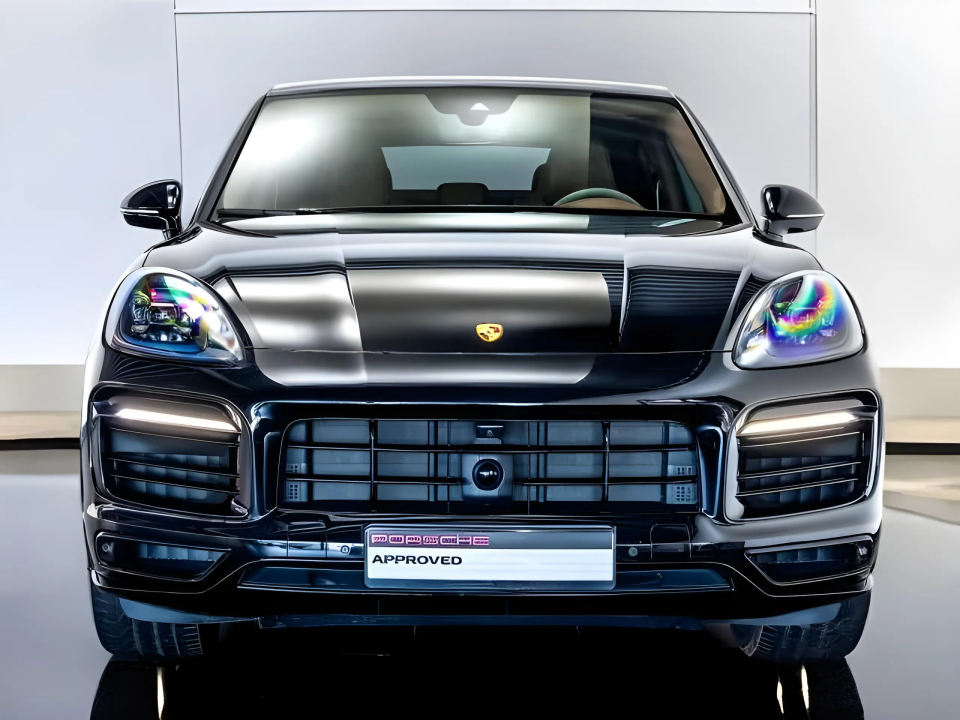 Porsche Cayenne Coupe E-Hybrid Platinum Edition (3)