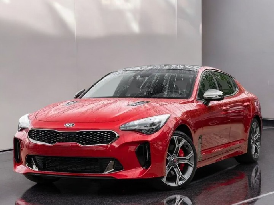 Kia Stinger GT 3.3 T-GDI AWD (1)