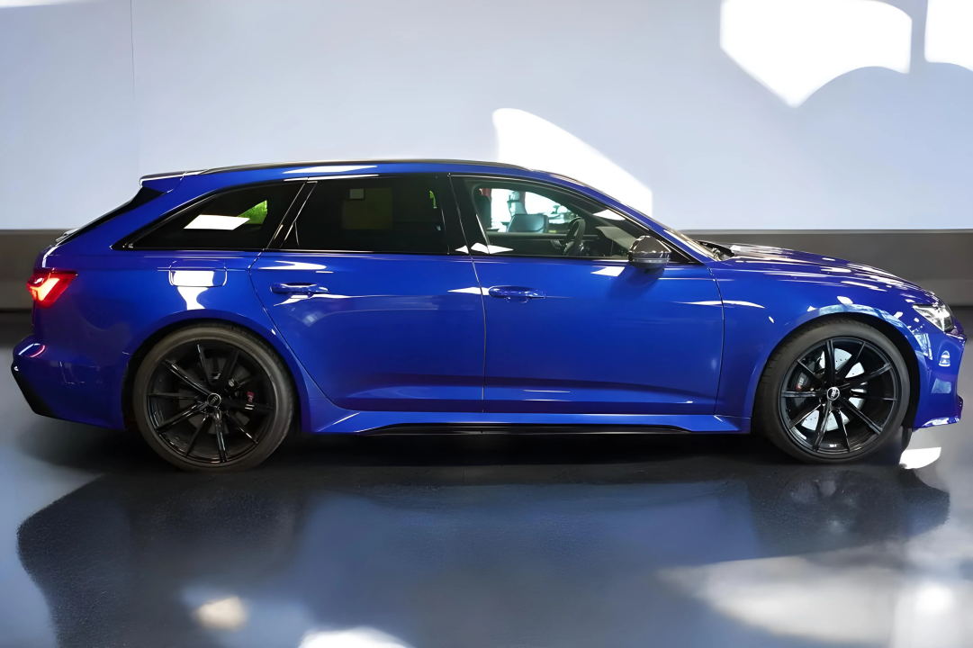 Audi RS6 Avant 4.0 TFSI quattro tiptronic (2)