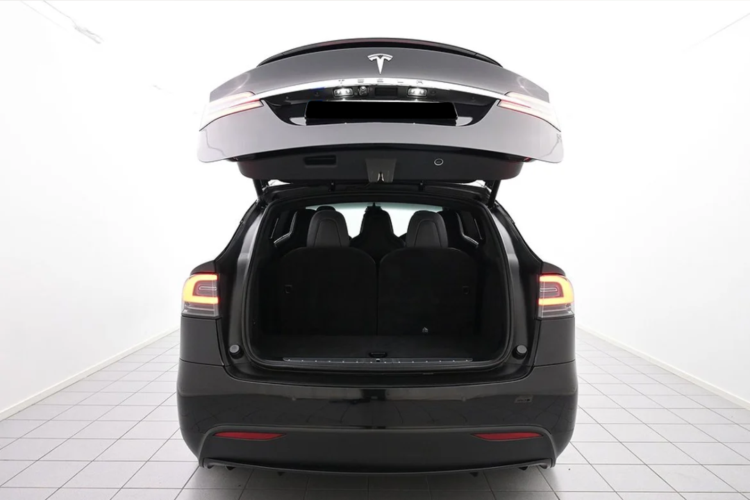 Tesla Model X 90D AWD (4)