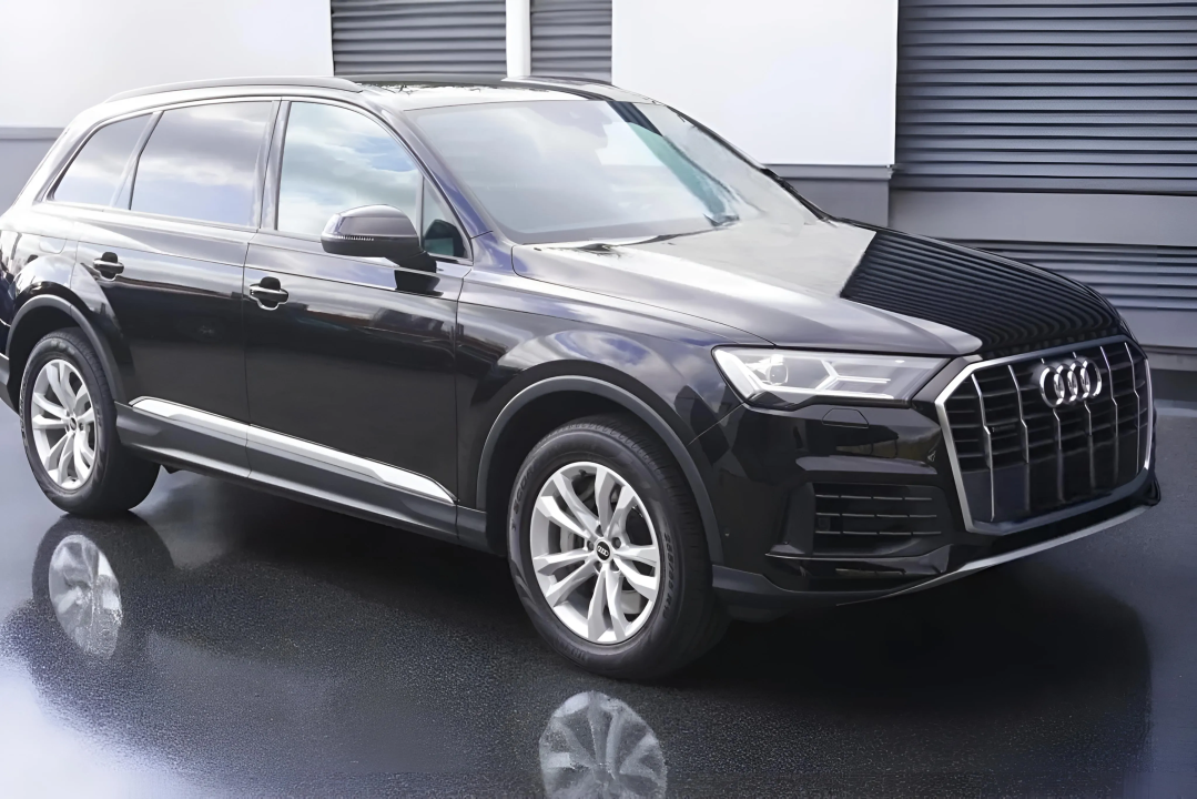 Audi Q7 55 TFSI e QUATTRO S-LINE