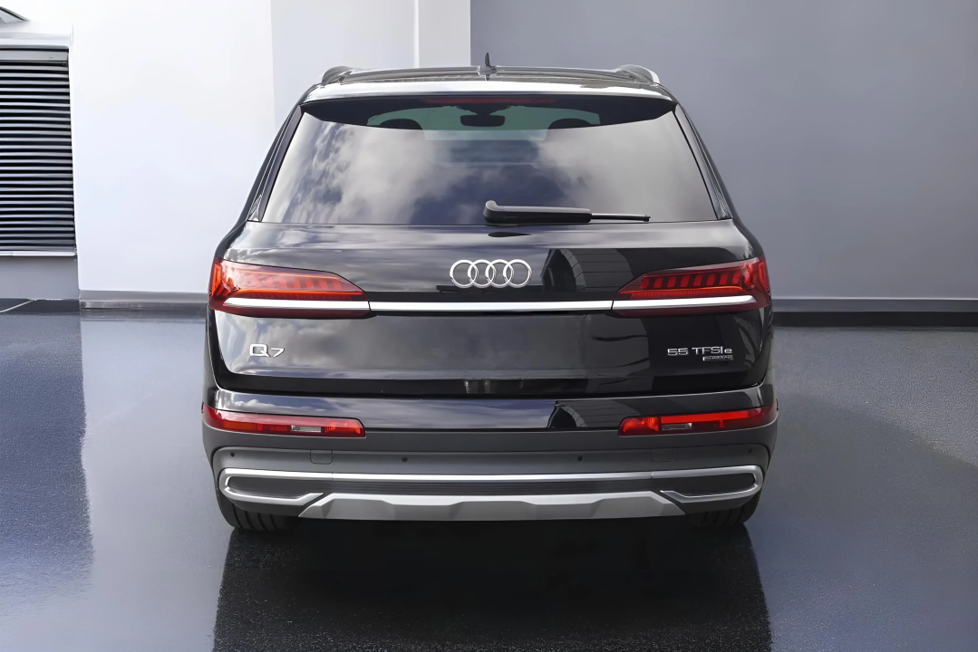 Audi Q7 55 TFSI e QUATTRO S-LINE (4)