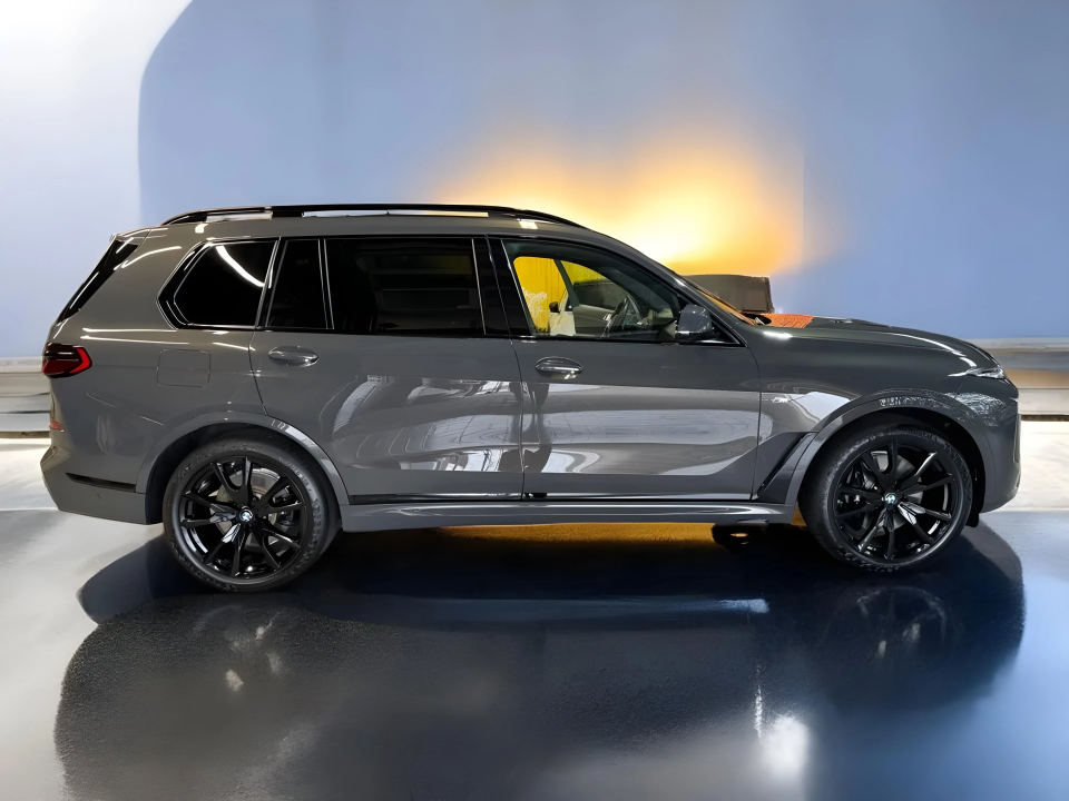 BMW X7 xDrive40i M-Sport (2)