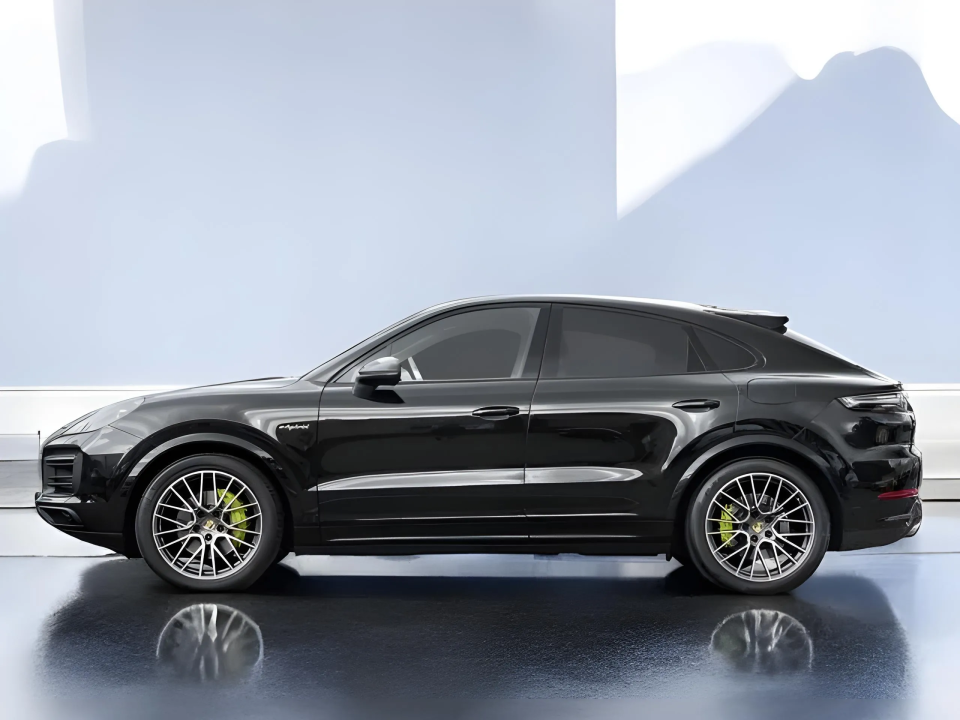 Porsche Cayenne Coupe E-Hybrid (3)