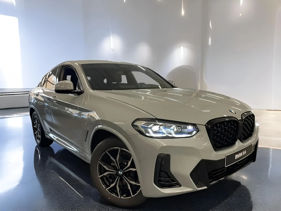 BMW X4 xDrive20d M-Sport (1)