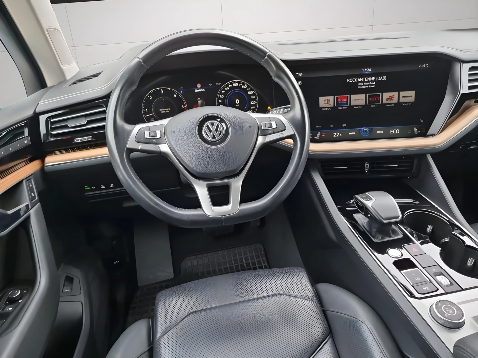 Volkswagen Touareg 3.0 V6 TDI - foto 15