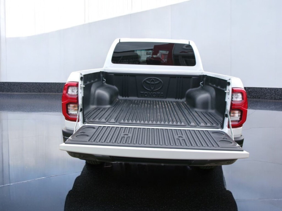 Toyota Hilux GR-Sport Double Cab 2.8 D-4D (4)