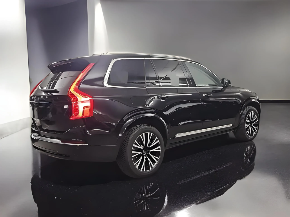 Volvo XC 90 Recharge Ultimate T8 4x4 Plug-in Hybrid (2)