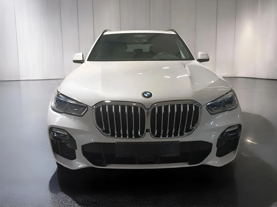 BMW X5 xDrive45e M-Sport (2)