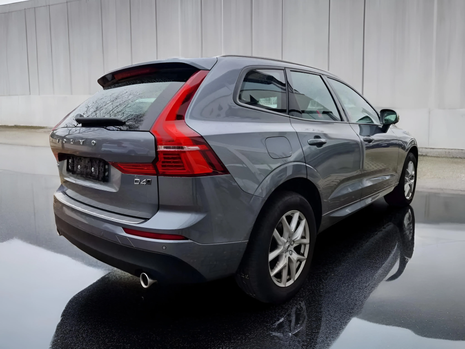 Volvo XC 60 D4 AWD Momentum (4)