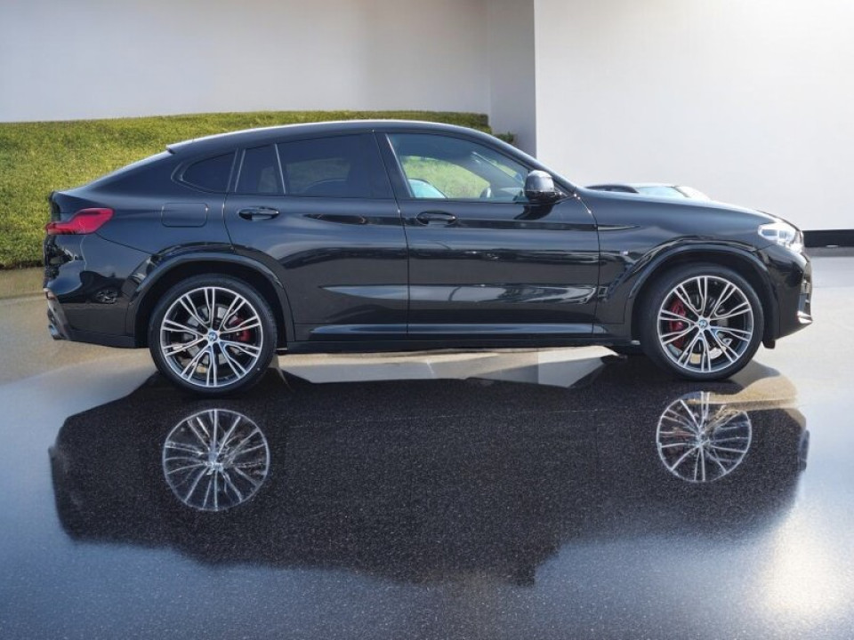 BMW X4 xDrive20d M Sport (2)