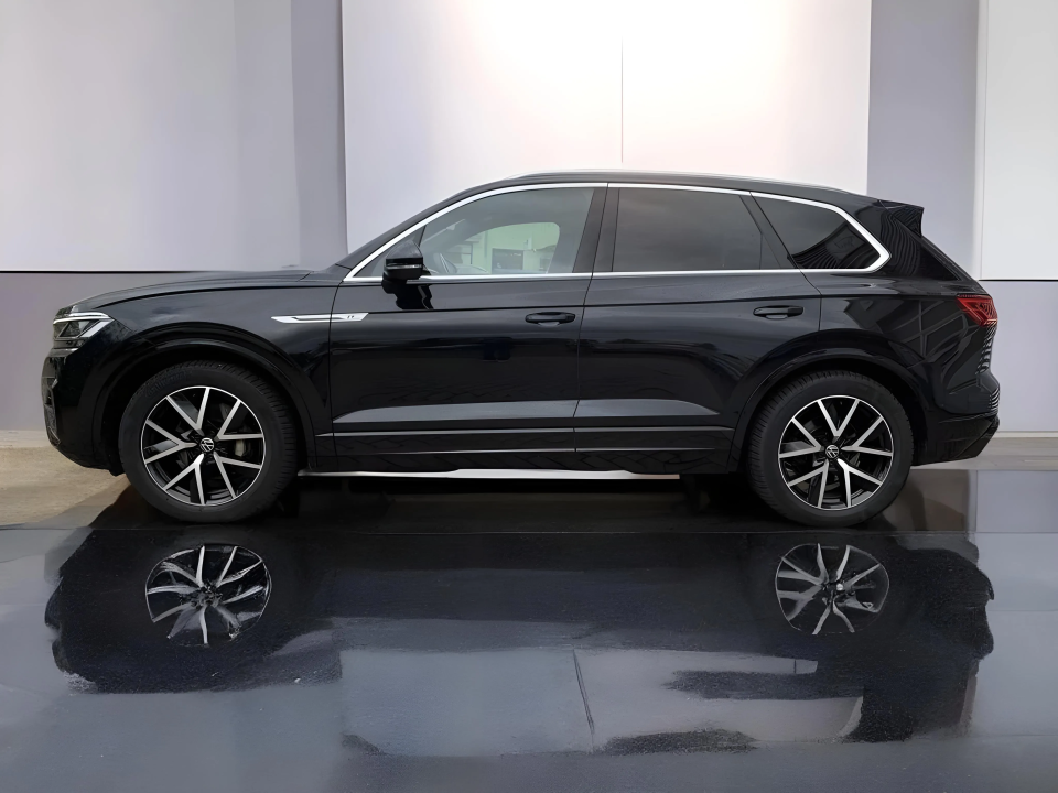 Volkswagen Touareg R-Line 4Motion (5)