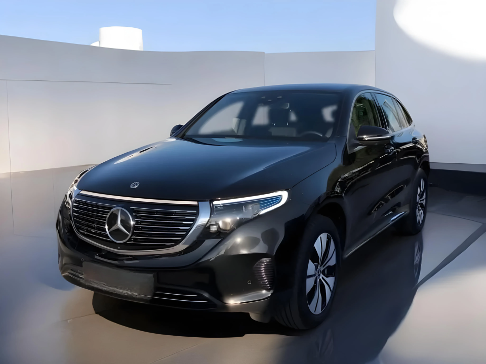 Mercedes-Benz EQC 400 4Matic (4)