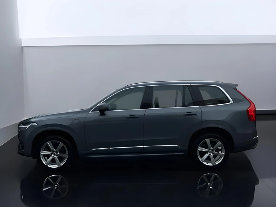 Volvo XC 90 T8 Recharge Inscription Expression (5)