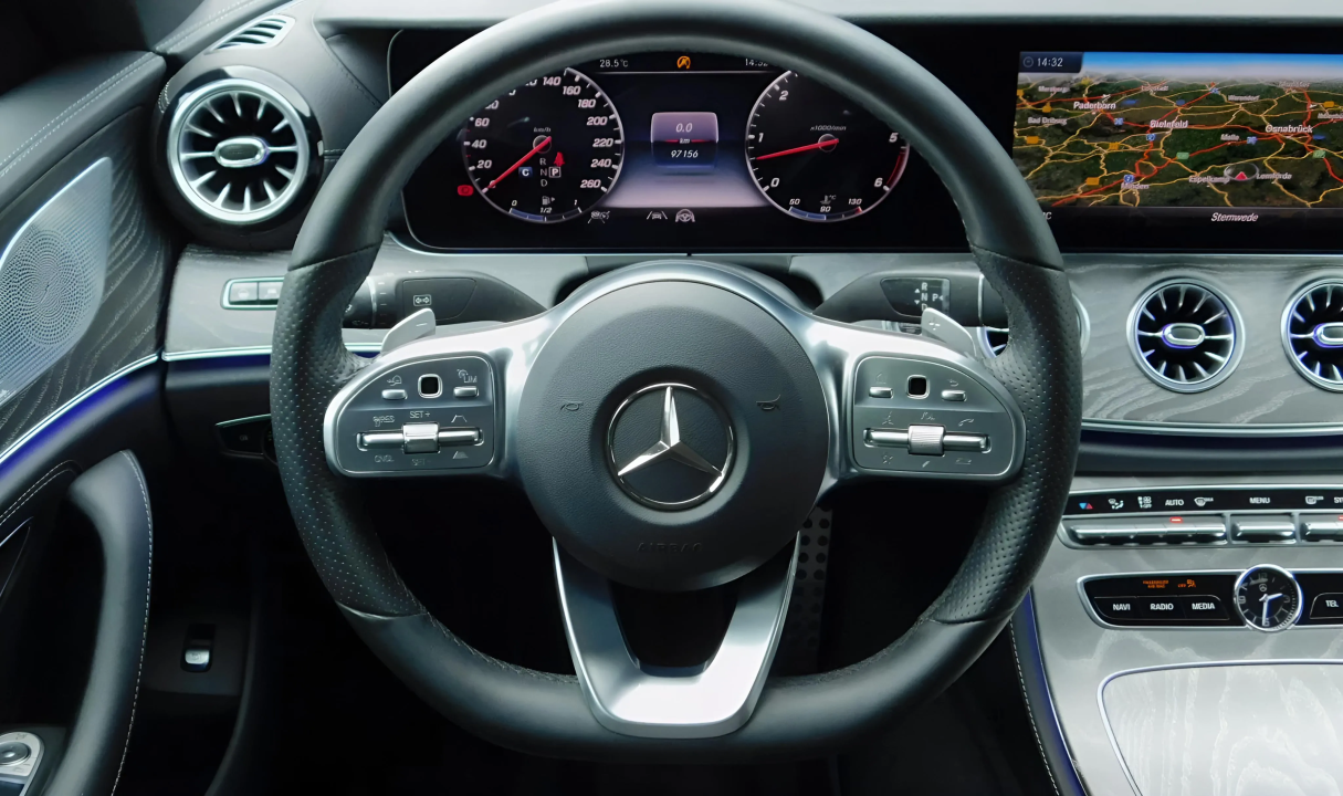 Mercedes-Benz CLS 400 d 4Matic AMG+ - foto 11