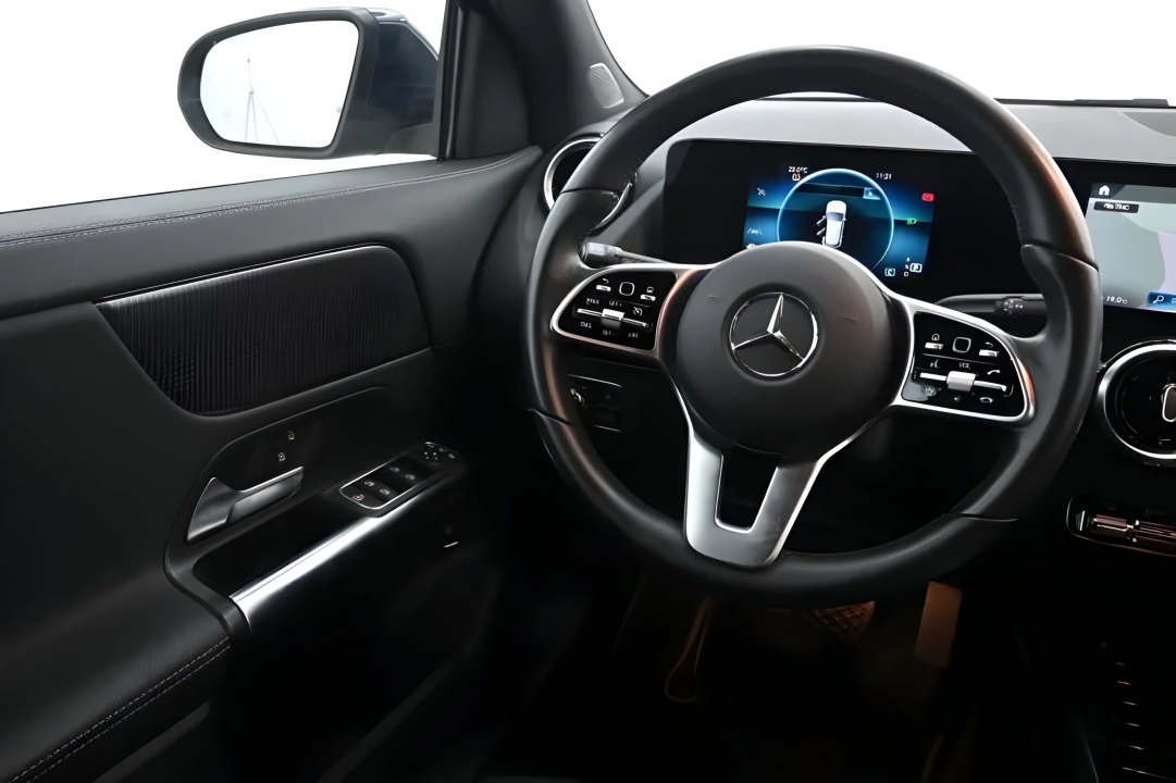 Mercedes-Benz GLA 200d - foto 10