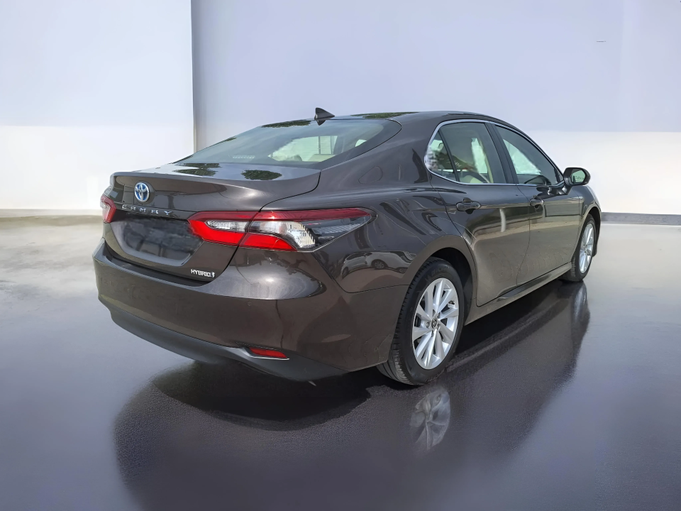 Toyota Camry Hybrid Business Edition (2)