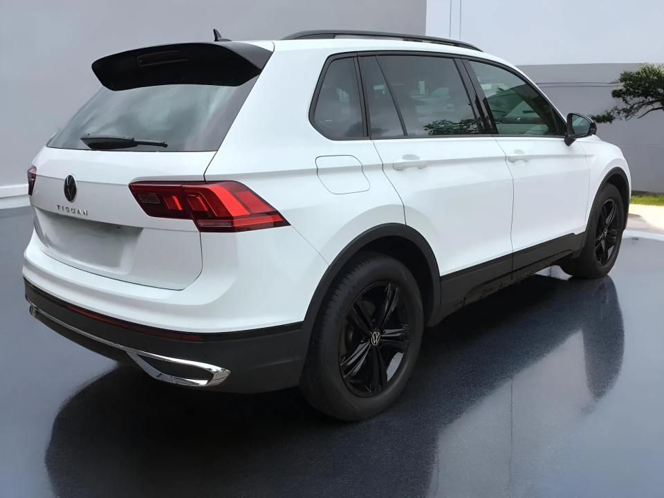 Volkswagen Tiguan Urban Sport 2.0 TDI DSG (4)