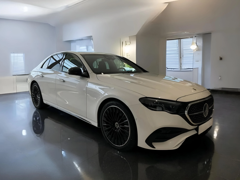 Mercedes-Benz E 220d 4MATIC AMG Line