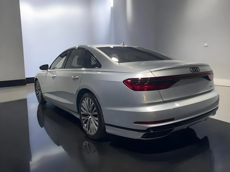 Audi A8 3.0 TDI SPORTPAKET quattro (4)