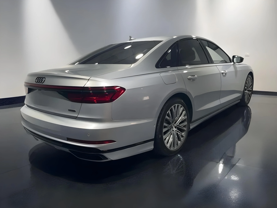 Audi A8 3.0 TDI SPORTPAKET quattro (3)