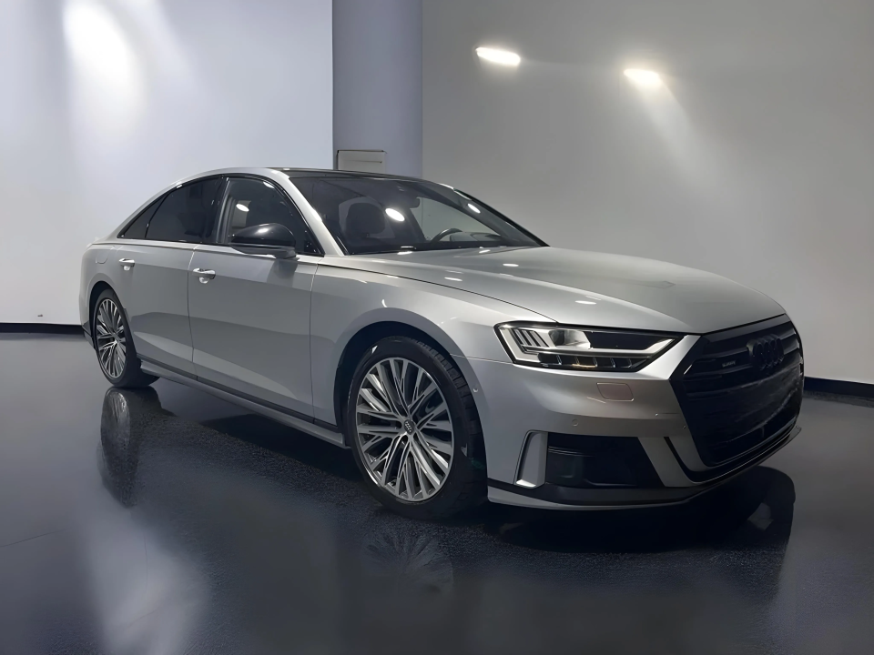 Audi A8 3.0 TDI SPORTPAKET quattro