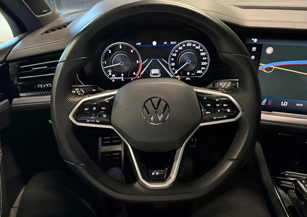 Volkswagen Touareg R-Line 4Motion - foto 14