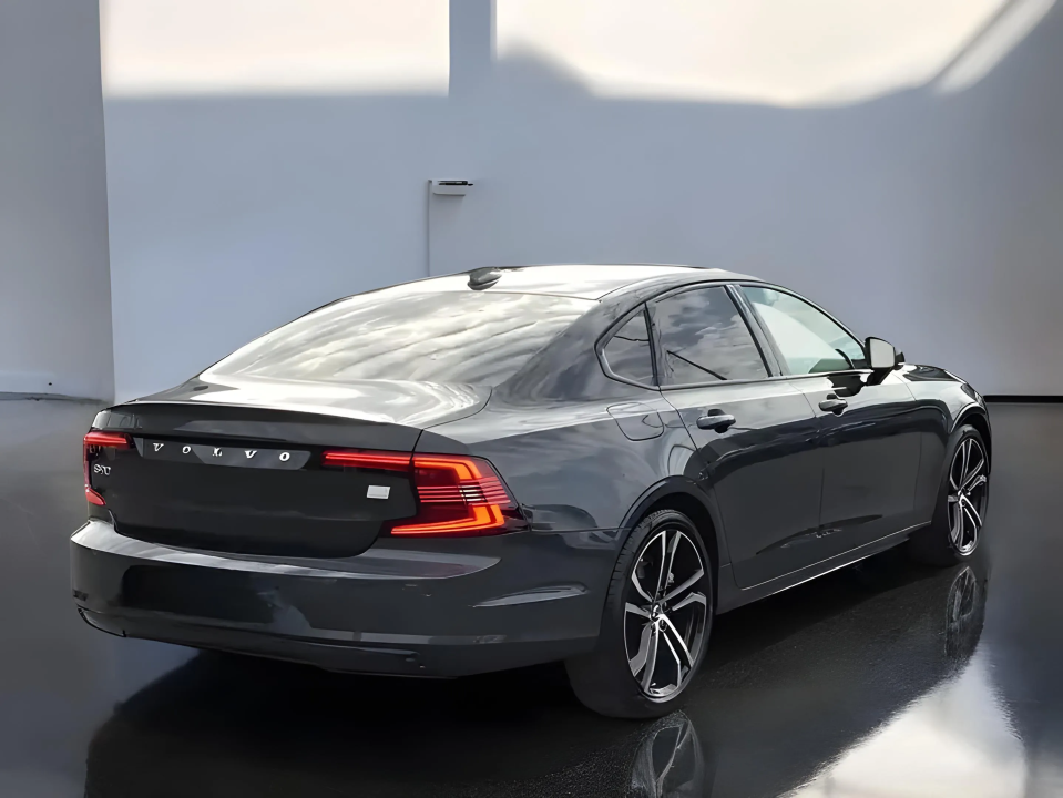 Volvo S90 T8 Recharge AWD (3)