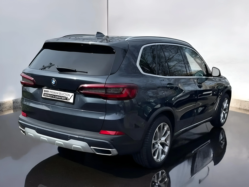 BMW X5 xDrive45e (5)