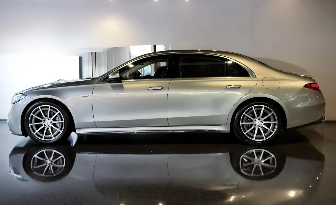 Mercedes-Benz S 63e AMG 4MATIC+ E PERFORMANCE (5)