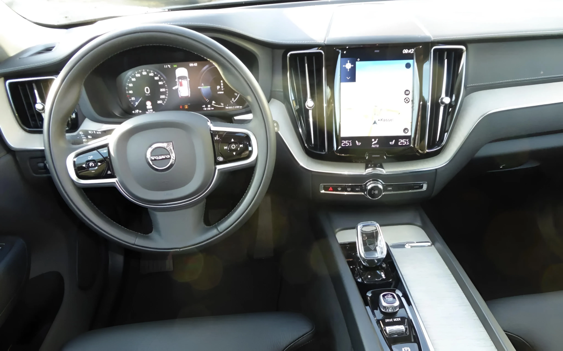 Volvo XC 60 T8 Recharge AWD Inscription - foto 10