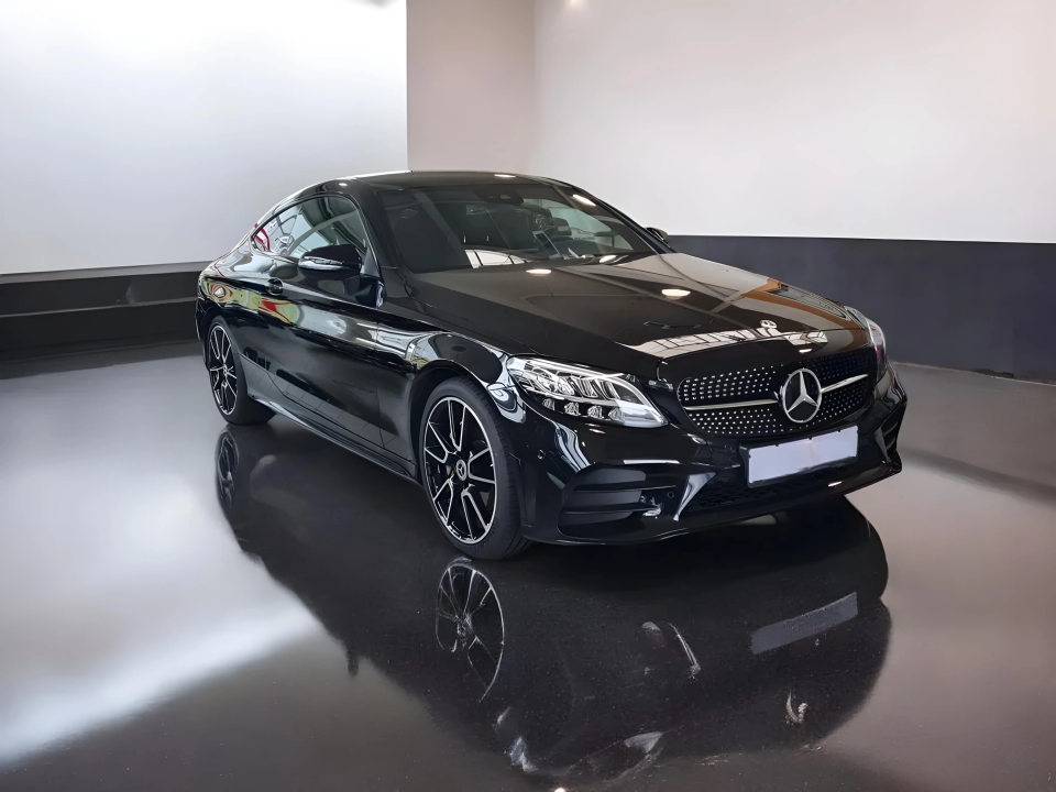 Mercedes-Benz C 200 Coupe AMG Line