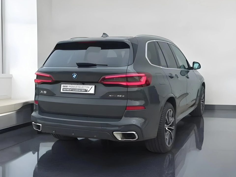 BMW X5 xDrive45e M-Sport (3)