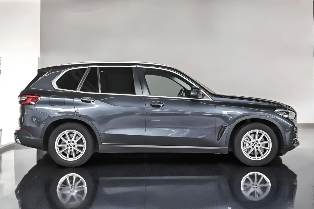 BMW X5 xDrive40i (2)