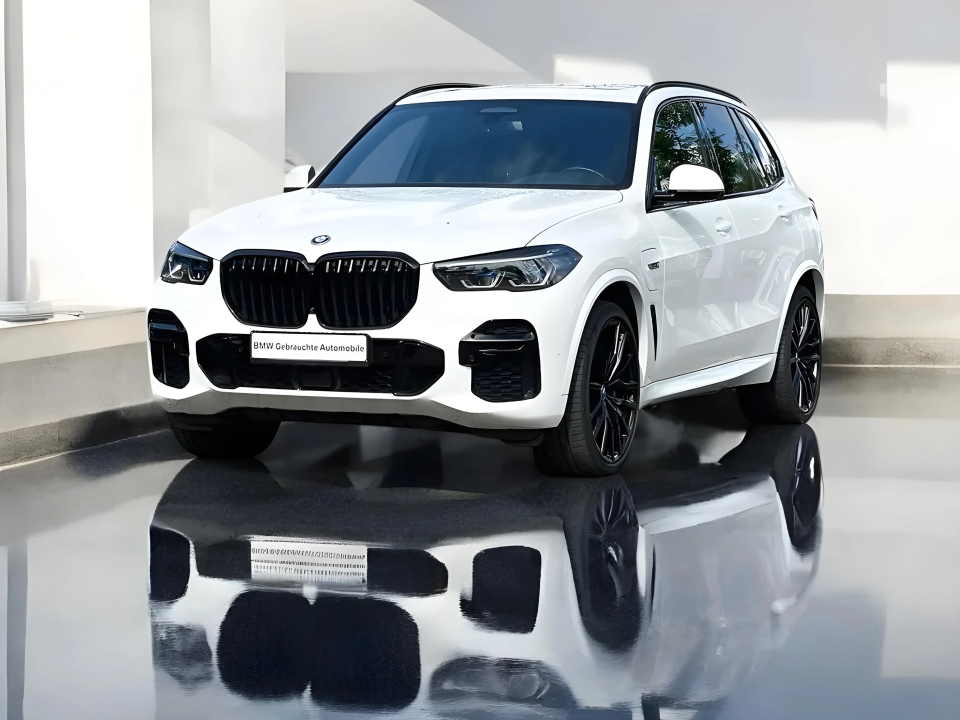 BMW X5 xDrive45e M-Sport (1)