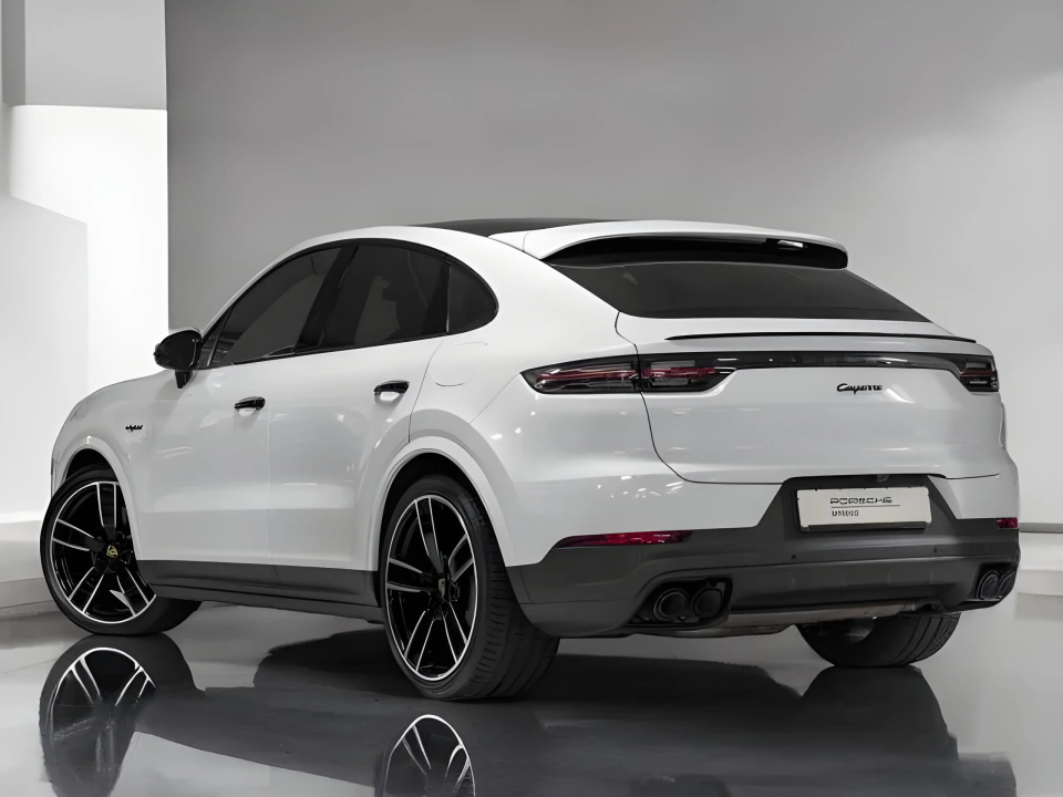 Porsche Cayenne Coupe E-Hybrid Platinum Edition (4)