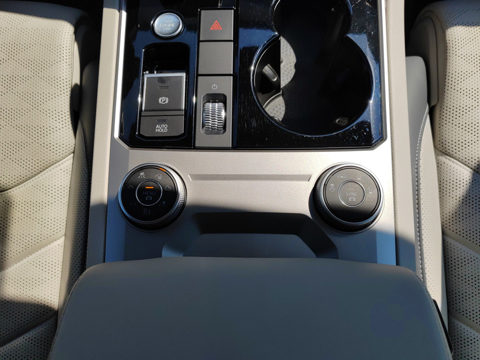 Volkswagen Touareg 3.0 V6 TDI 4Motion R-Line - foto 25