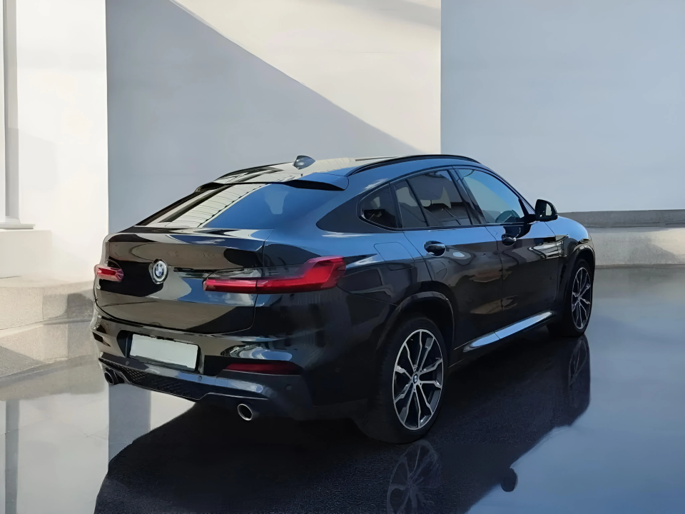 BMW X4 xDrive20i M-Sport (4)