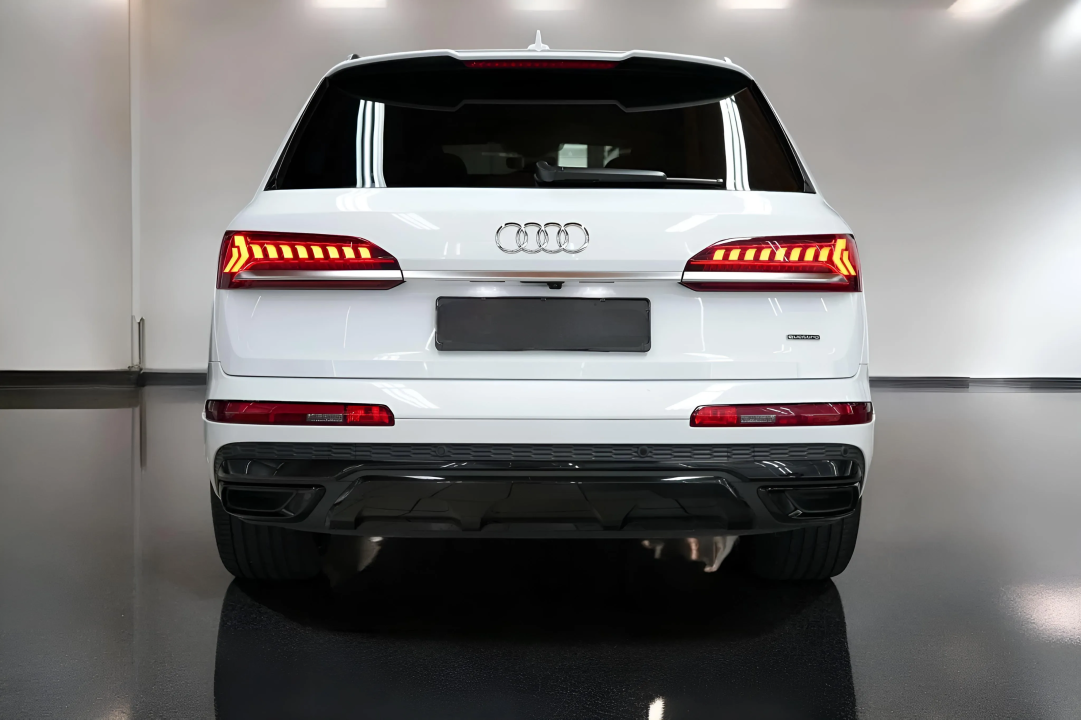 Audi Q7 50 TDI quattro S-LINE (4)