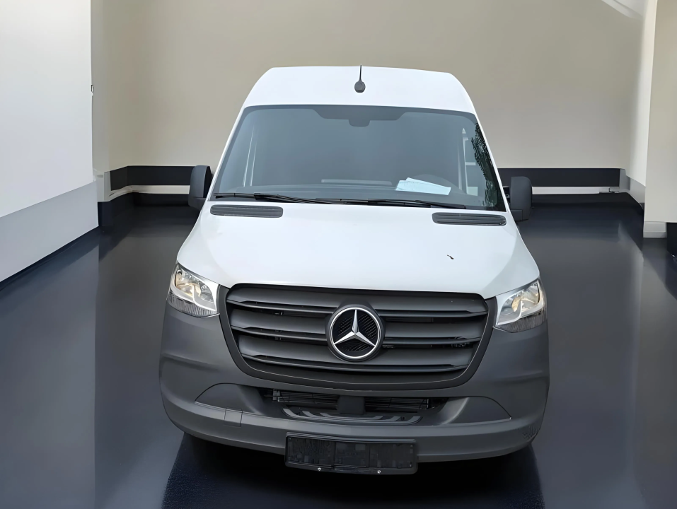 Mercedes-Benz Sprinter Box III 319 CDI (2)