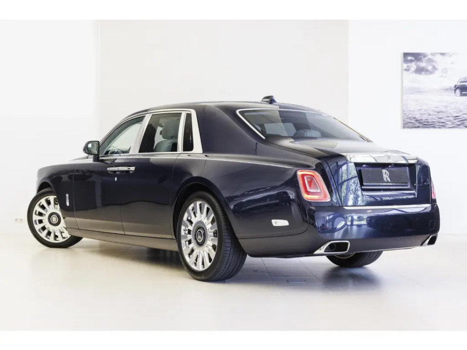 Rolls-Royce Phantom (5)