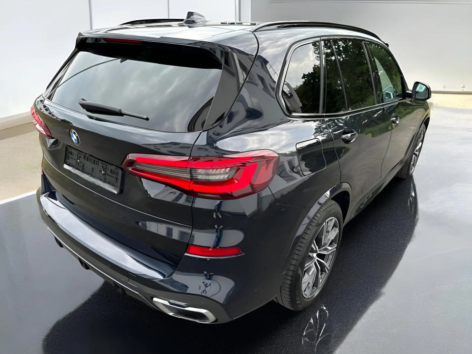 BMW X5 xDrive 40 d M (2)