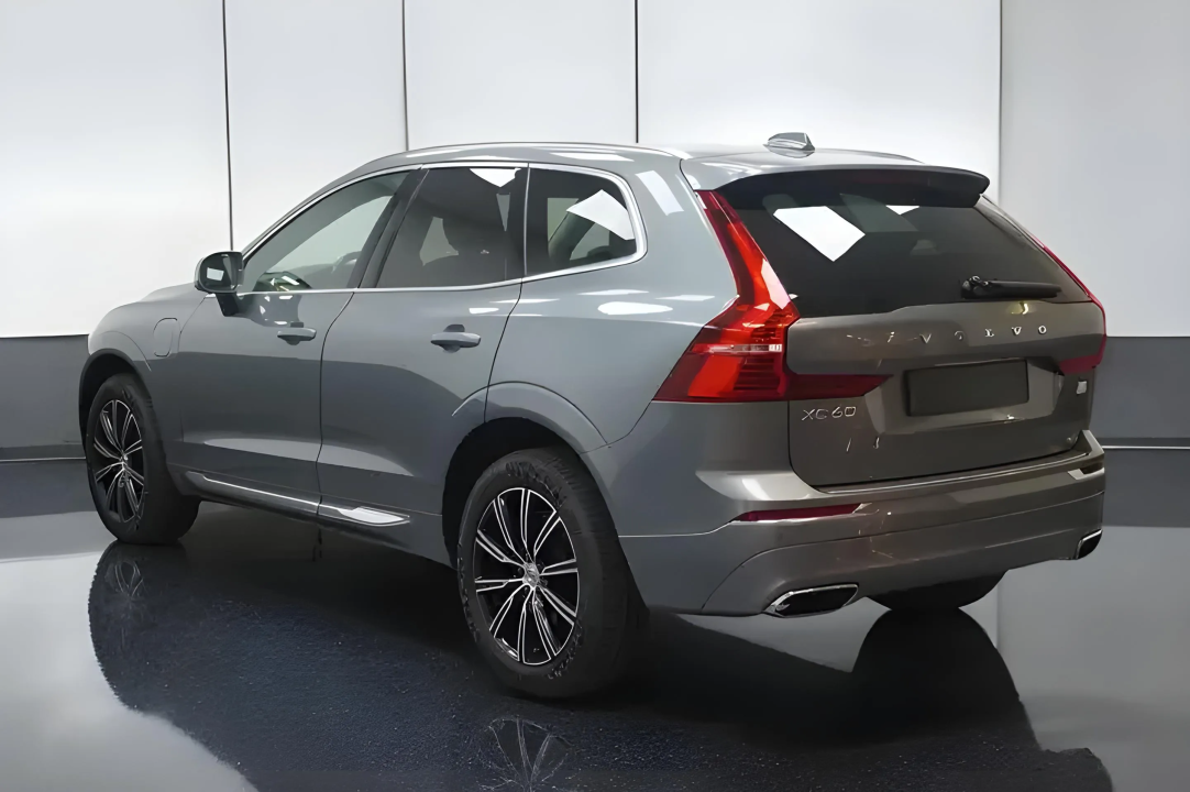 Volvo XC 60 Inscription Expression Recharge (4)