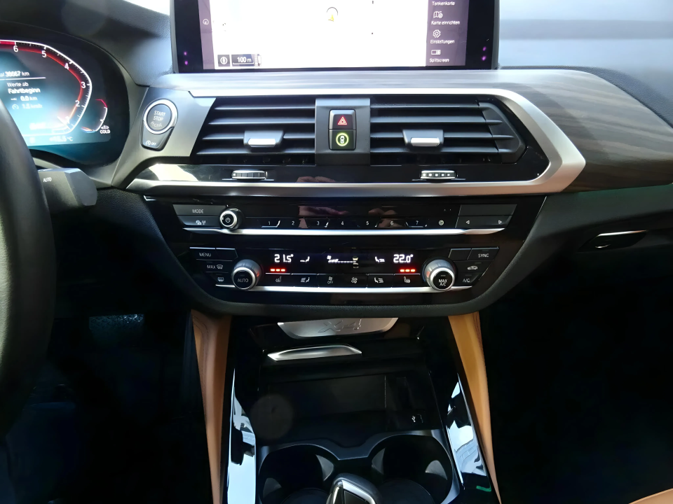 BMW X4 xDrive20i xLine - foto 12