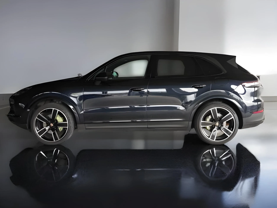 Porsche Cayenne E-Hybrid Platinum Edition (2)