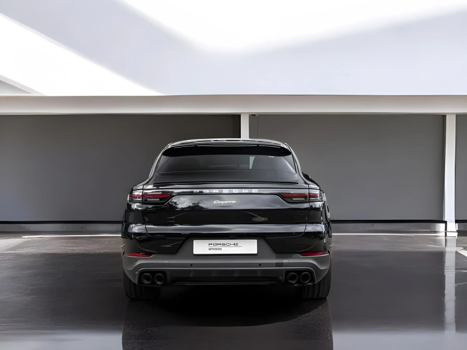 Porsche Cayenne Coupe E-Hybrid (4)