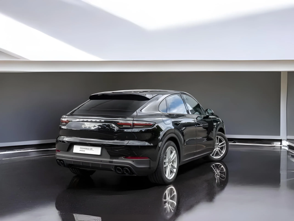 Porsche Cayenne Coupe E-Hybrid (3)