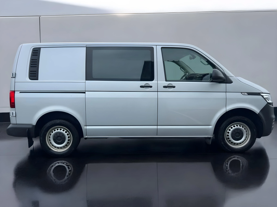 Volkswagen T6.1 2.0TDI DSG (4)